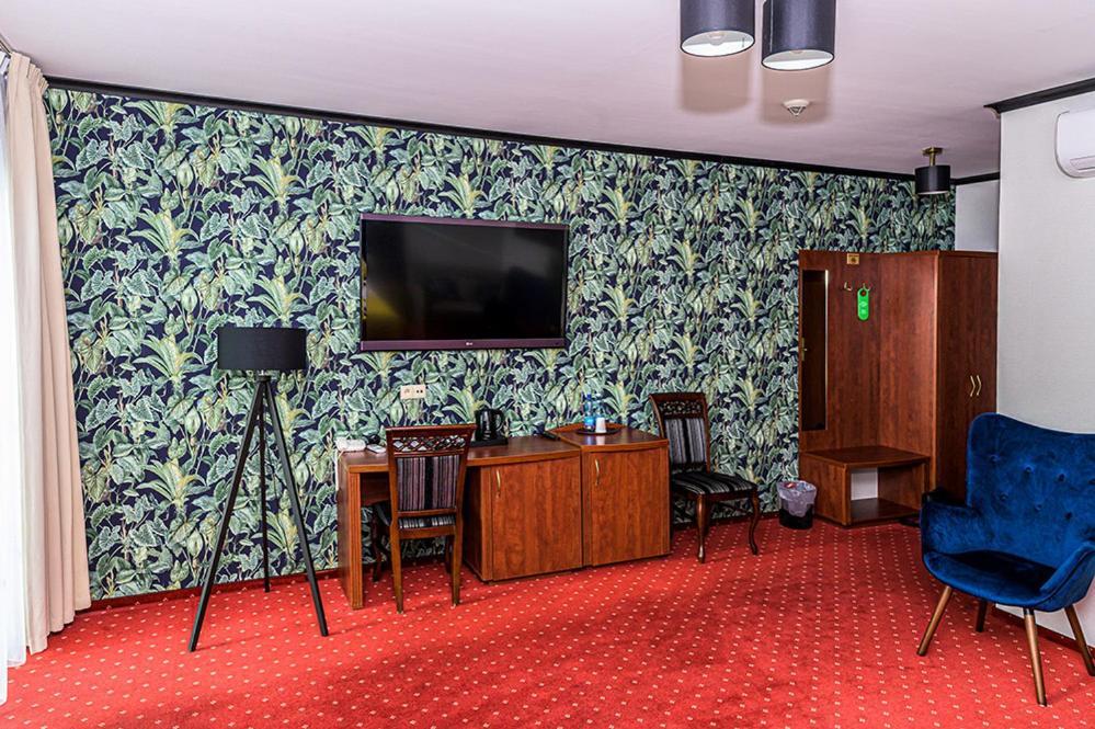 Hotel Stara Gorzelnia Lichen Stary Exterior photo