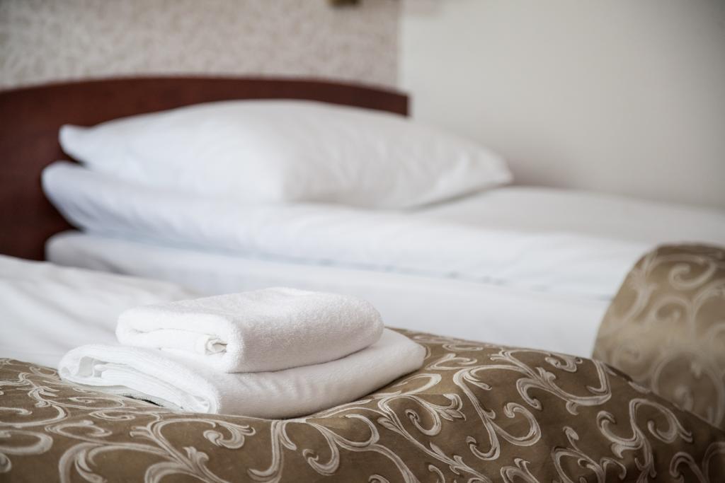 Hotel Stara Gorzelnia Lichen Stary Room photo