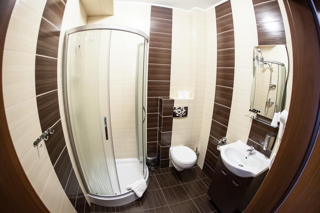 Hotel Stara Gorzelnia Lichen Stary Room photo
