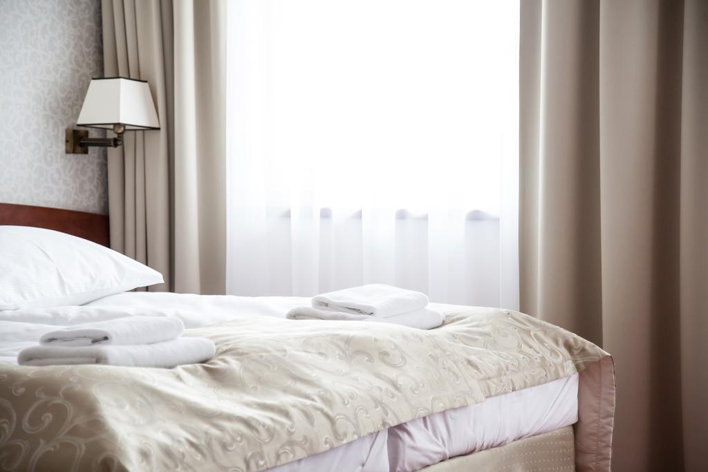Hotel Stara Gorzelnia Lichen Stary Room photo
